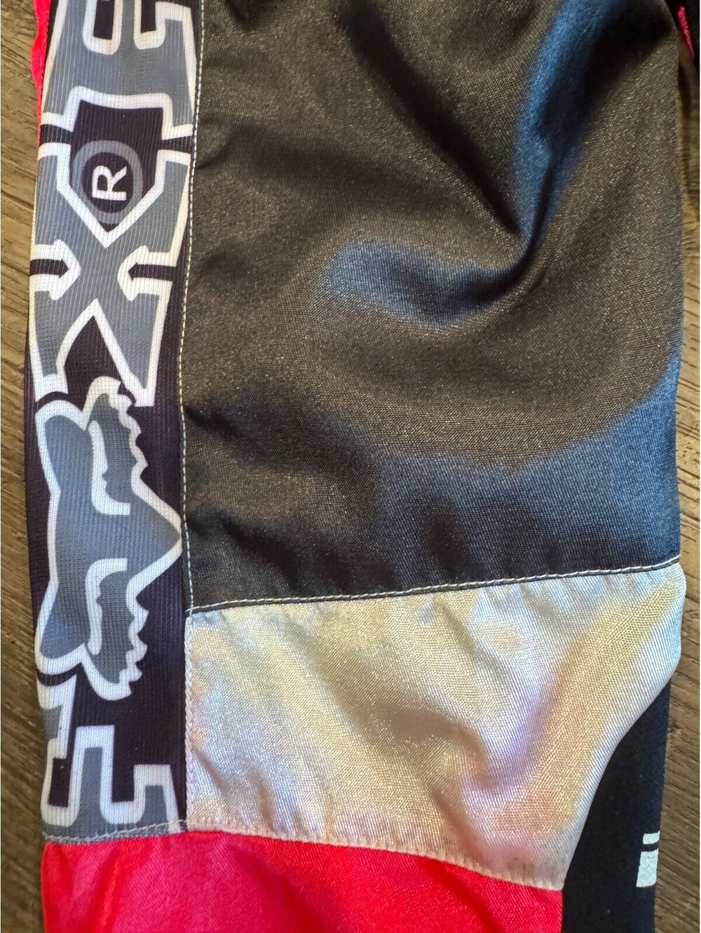 Vintage 90s Fox Racing T4 Motocross Pants Youth 24 Multicolor Shiny - Picture 6 of 6